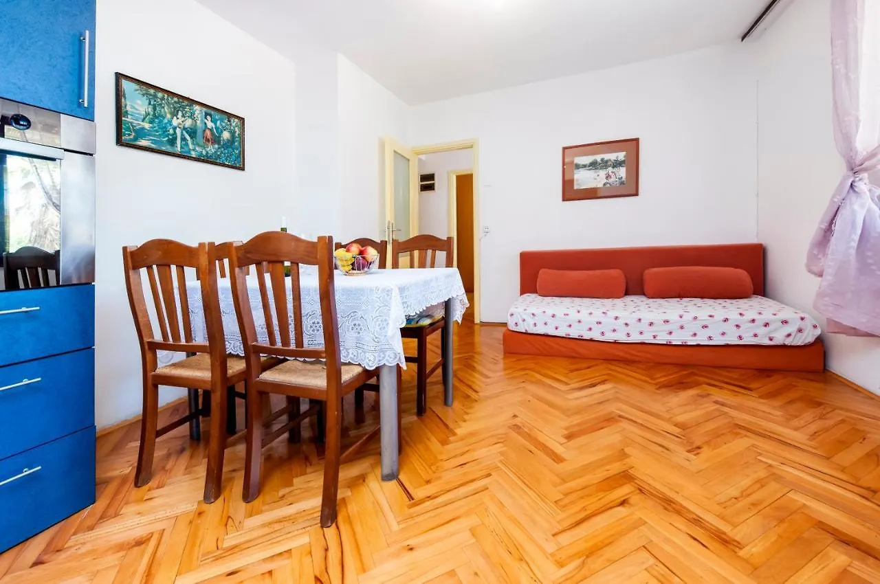 Up To 5 People,Near Beach And Centre Hotel Rovinj